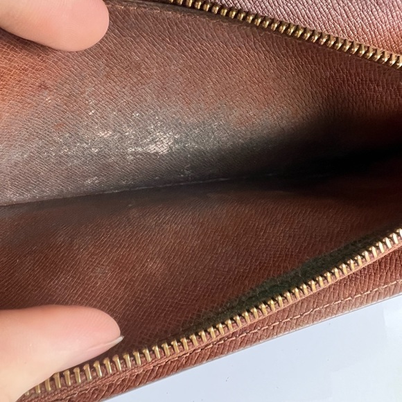 A44 LV monogram Sarah wallet - Picture 11 of 12